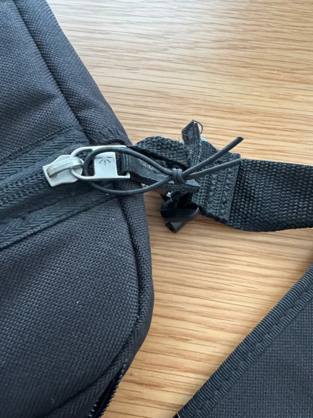6/3 Logitech Black Laptop Briefcase Bag